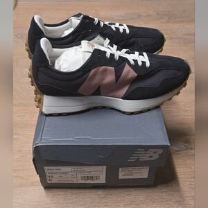 New Balance 327 Black and Pink Sneakers Size 10 Brand New In Box